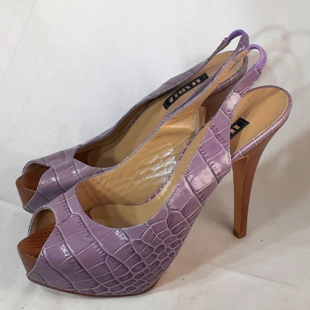 Lezilla purple crocodile platform heels size 38 size 8